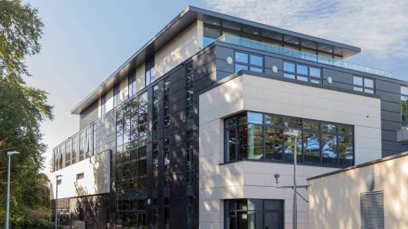 Butech-Porcelanosa-fachada-ventilada-ceramica-2466-0091