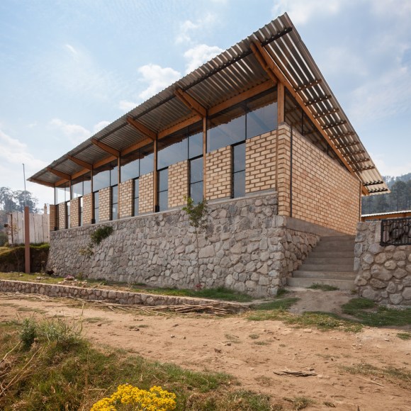 12 Escuela para El Coporito